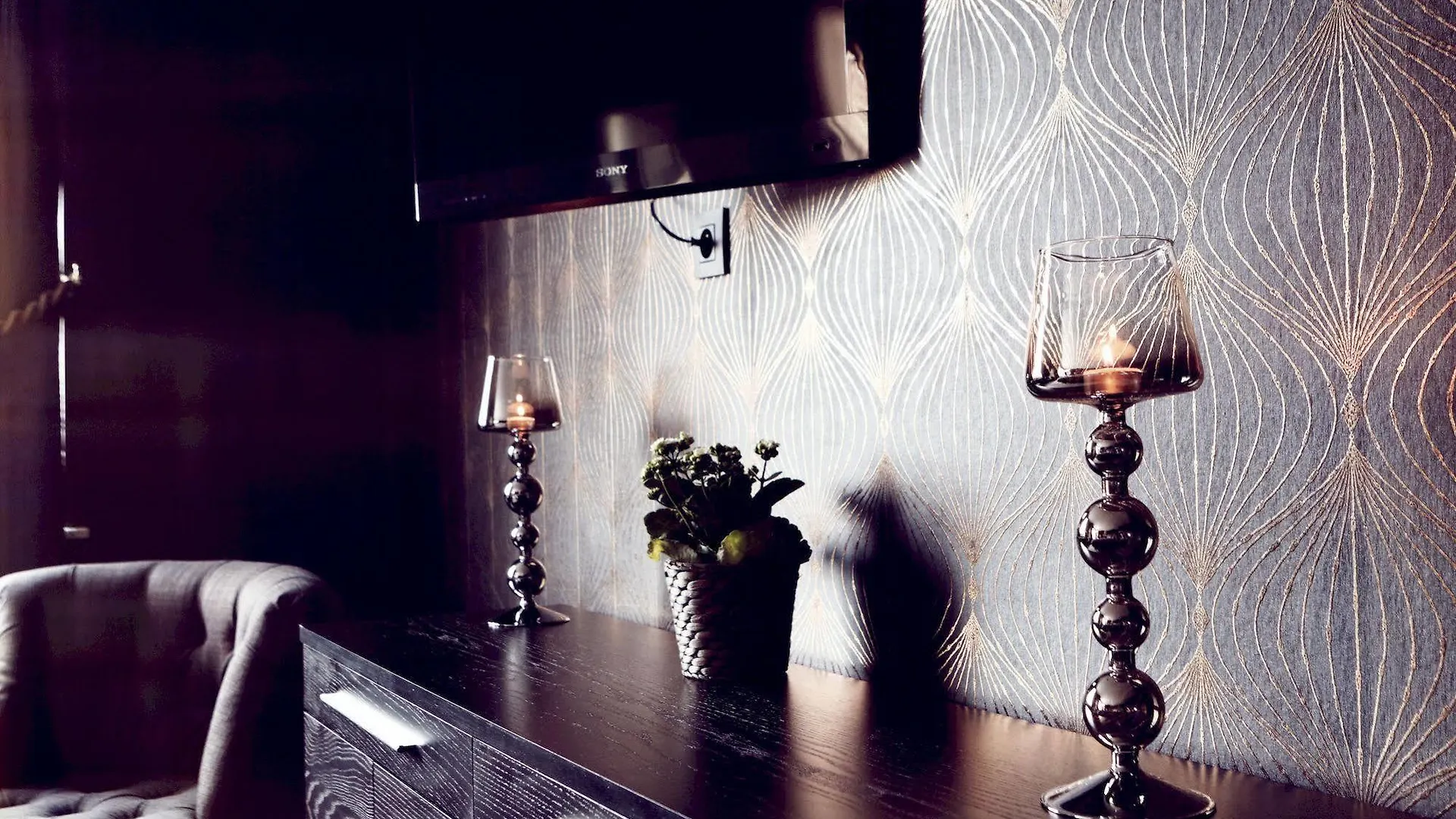 Secret Suites Bruxelles 3*,